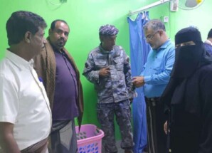 قيادات من المجلس الانتقالي يزورون جرحى الهجوم الحوثي على مركز التدريب الأمني بشبوة في مستشفيات المكلا