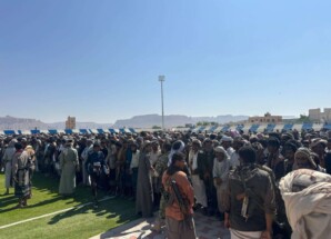 تنفيذية انتقالي شبوة تشارك في تشييع جثامين شهداء مجزرة معسكر العلم بمدينة عتق