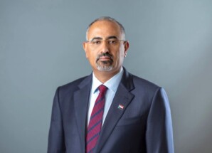 الرئيس الزُبيدي يُعزّي في استشهاد القائد البطل العقيد معاذ علي صالح ورفاقه